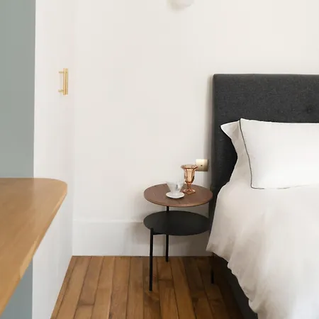 Apartment Minimalist Haussmannian 11 Paris